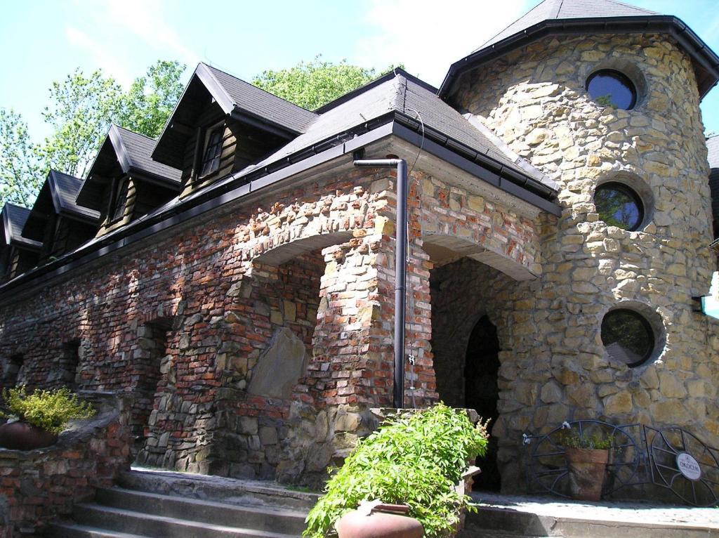 Hotel Podzamcze Tarnów Esterno foto